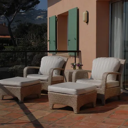 Luxury In Sainte-maxime With Garden Villa Les Issambres