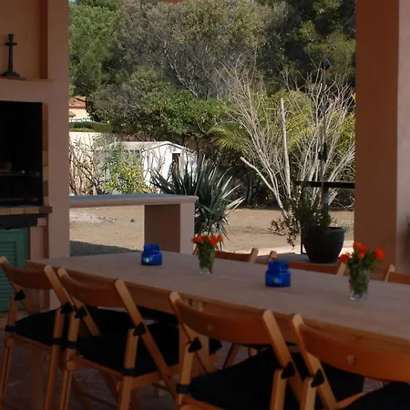 Luxury In Sainte-maxime With Garden Villa